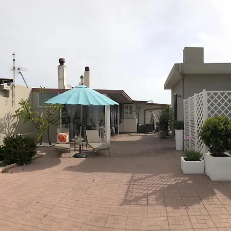 La Casa Del Viaggiatore Lodge Milazzo